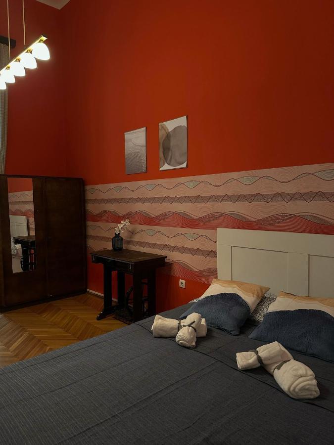 Old Town Apart Apartment Budapest Bagian luar foto