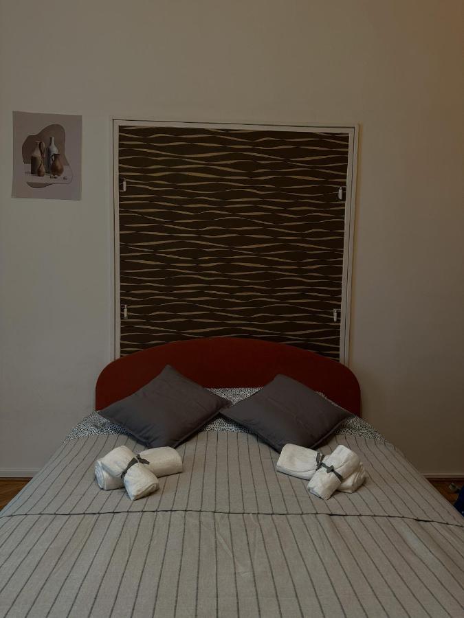Old Town Apart Apartment Budapest Bagian luar foto